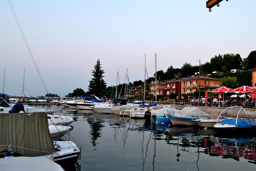 Asso Bed & Breakfast Manerba del Garda Exterior foto